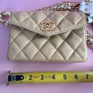 CHANEL Quilted Beige Lambskin Matelasse Logo Chain Bag